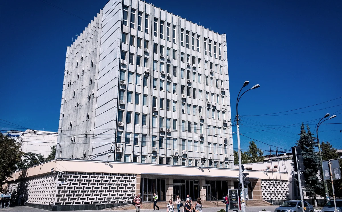 National Bank / Moneda Electronica - Infrastructure & Compliance Leadership